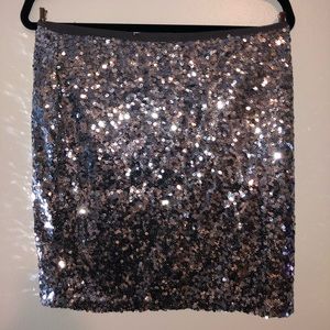 Gray sequin skirt